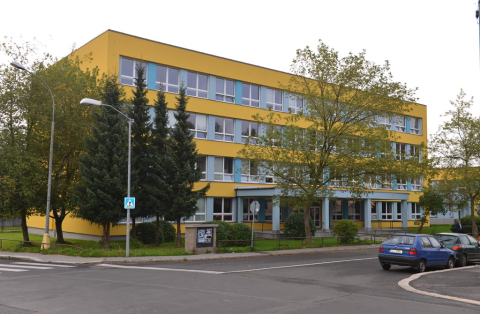 Škola - budova SŠ řemesela  služeb jablonec n